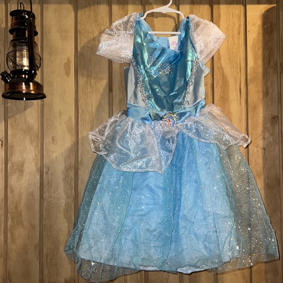 PO: Disney Princess Cinderella Costume.👗 - Picture 3 of 9